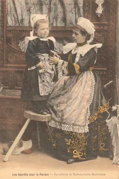 carte postale LA TOILETTE DE MELLE MARIVONNE 1903-1920 018938 Photo