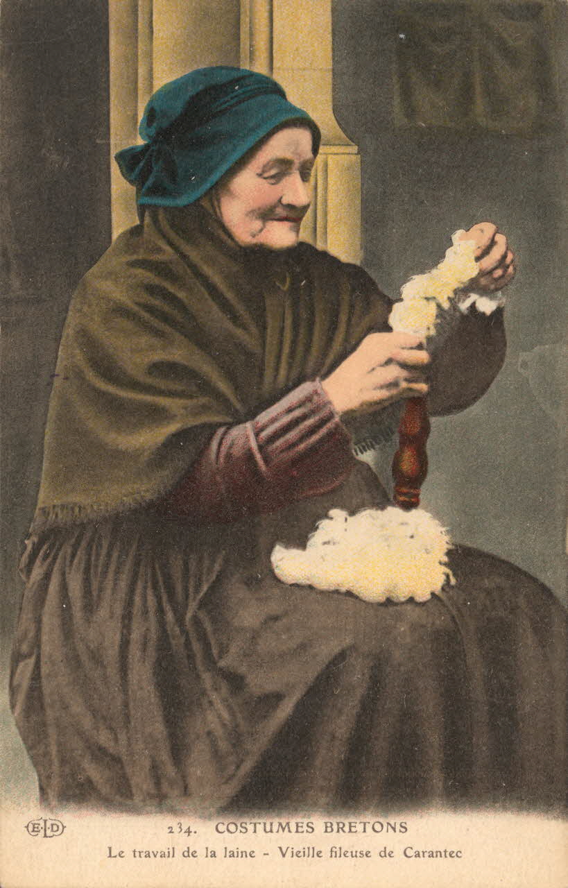 carte postale TRAVAIL DE LA LAINE, FILEUSE Finistère 1903-1920 019039 Photo