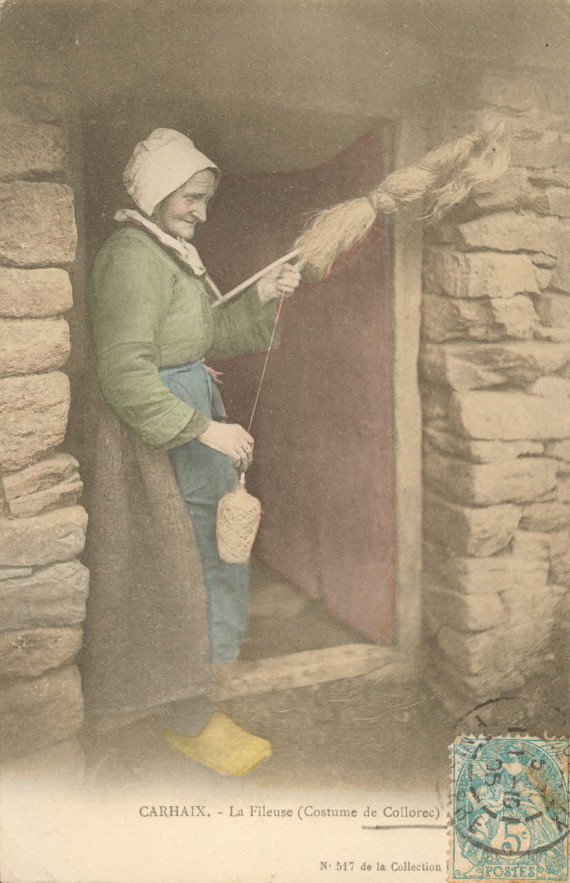 carte postale LA FILEUSE Finistère 1903-1920 019048 Photo
