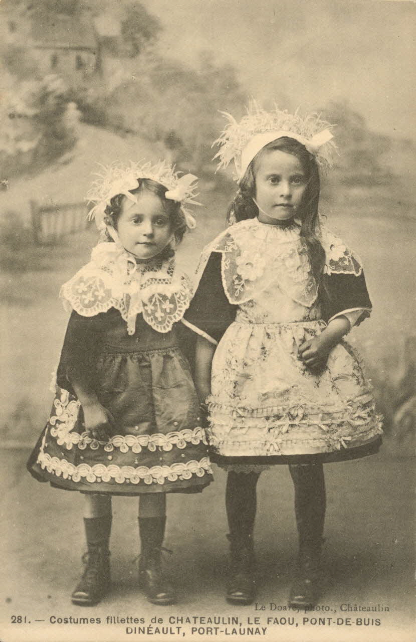 carte postale COSTUMES DE FILLETTES Finistère 1903-1920 019068 Photo