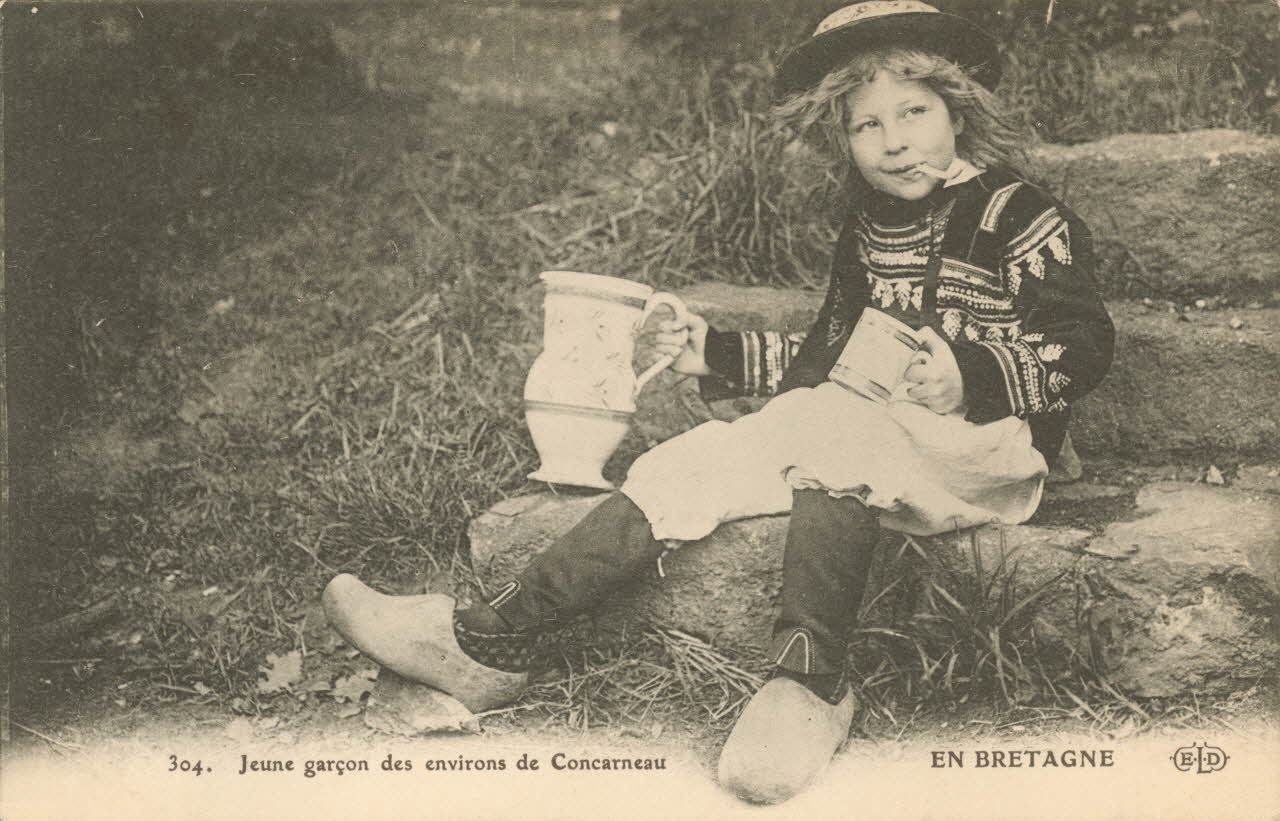 carte postale JEUNE GARCON Finistère 1903-1920 019131 Photo