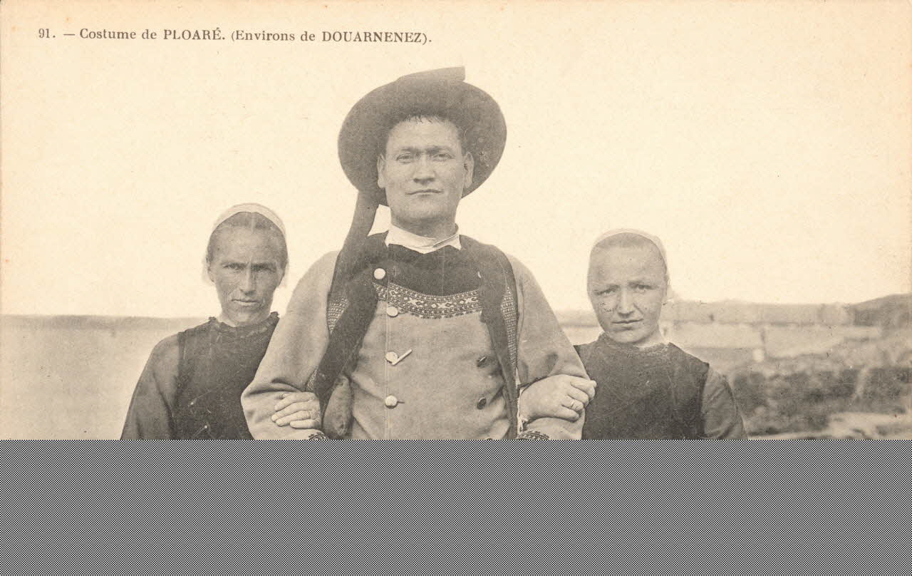 carte postale COSTUMES DE PLOARE Finistère 1903-1920 019169 Photo
