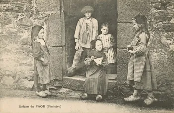 carte postale ENFANTS DU FAOU Finistère 1903-1920 019226 Photo