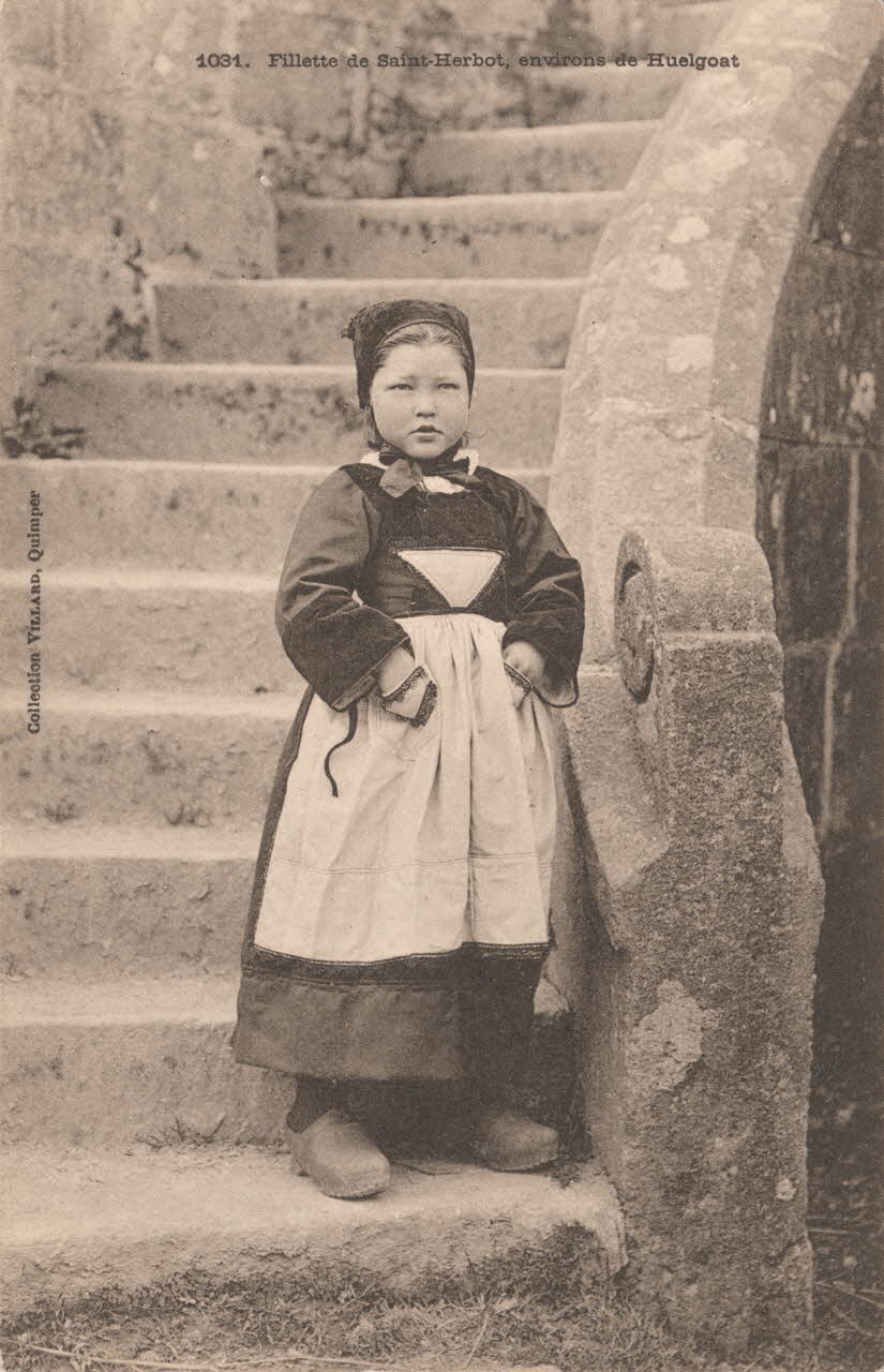carte postale FILLETTE DE SAINT HERBOT Finistère 1903 019289 Photo