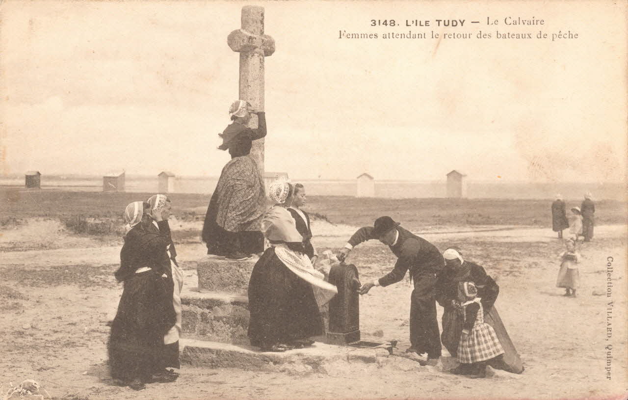carte postale FEMME ATTENDANT LE RETOUR Finistère 1903-1920 019326 Photo