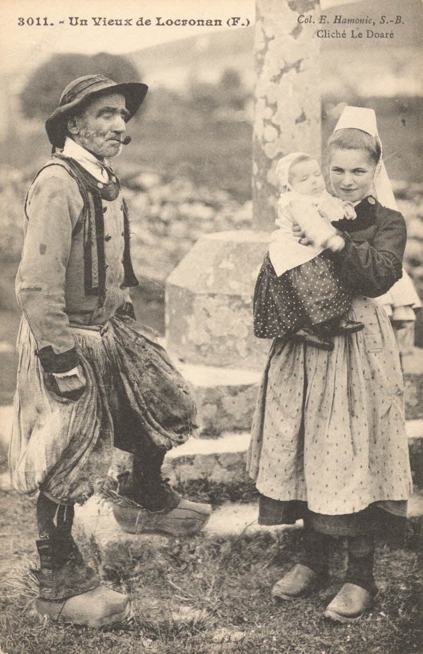 carte postale UN VIEUX Finistère 1903-1920 019356 Photo