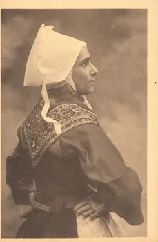 carte postale JEUNE FILLE DE PLOUGASTEL-DAOULAS Finistère 1903-1920 019470 Photo