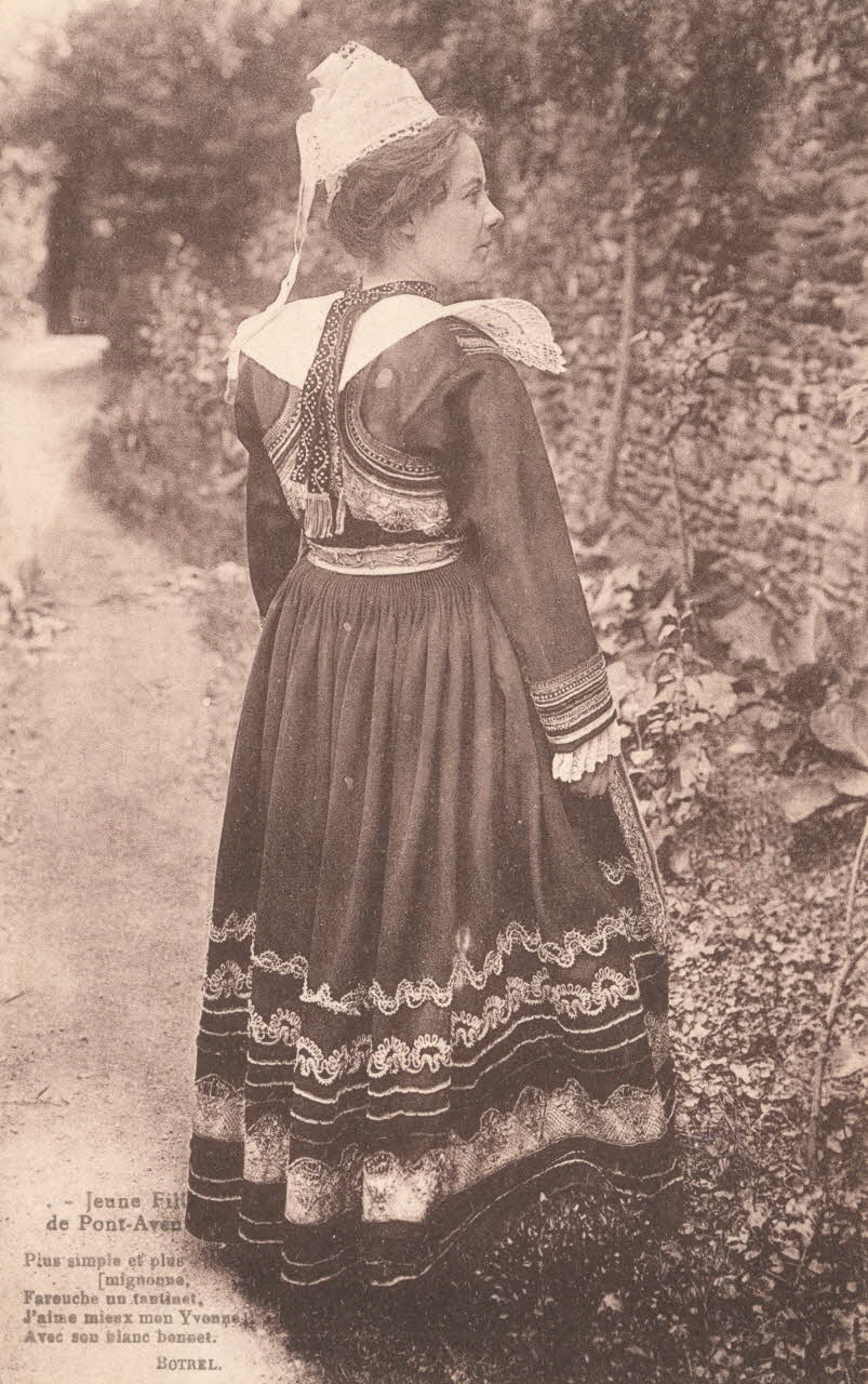 carte postale JEUNE FILLE DE PONT AVEN Finistère 1903-1920 019588 Photo