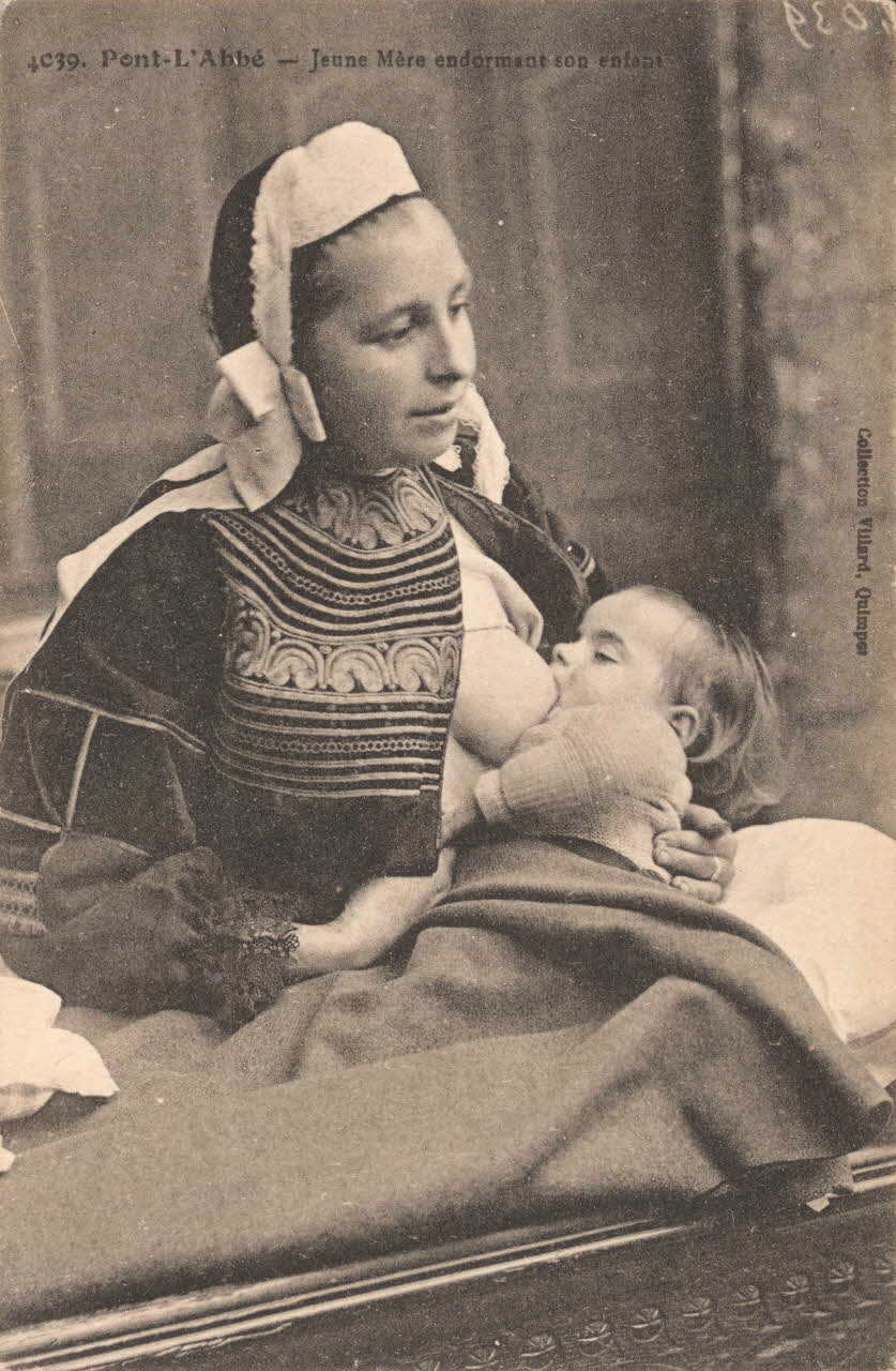 carte postale JEUNE MERE ET SON ENFANT Finistère 1903-1920 019639 Photo