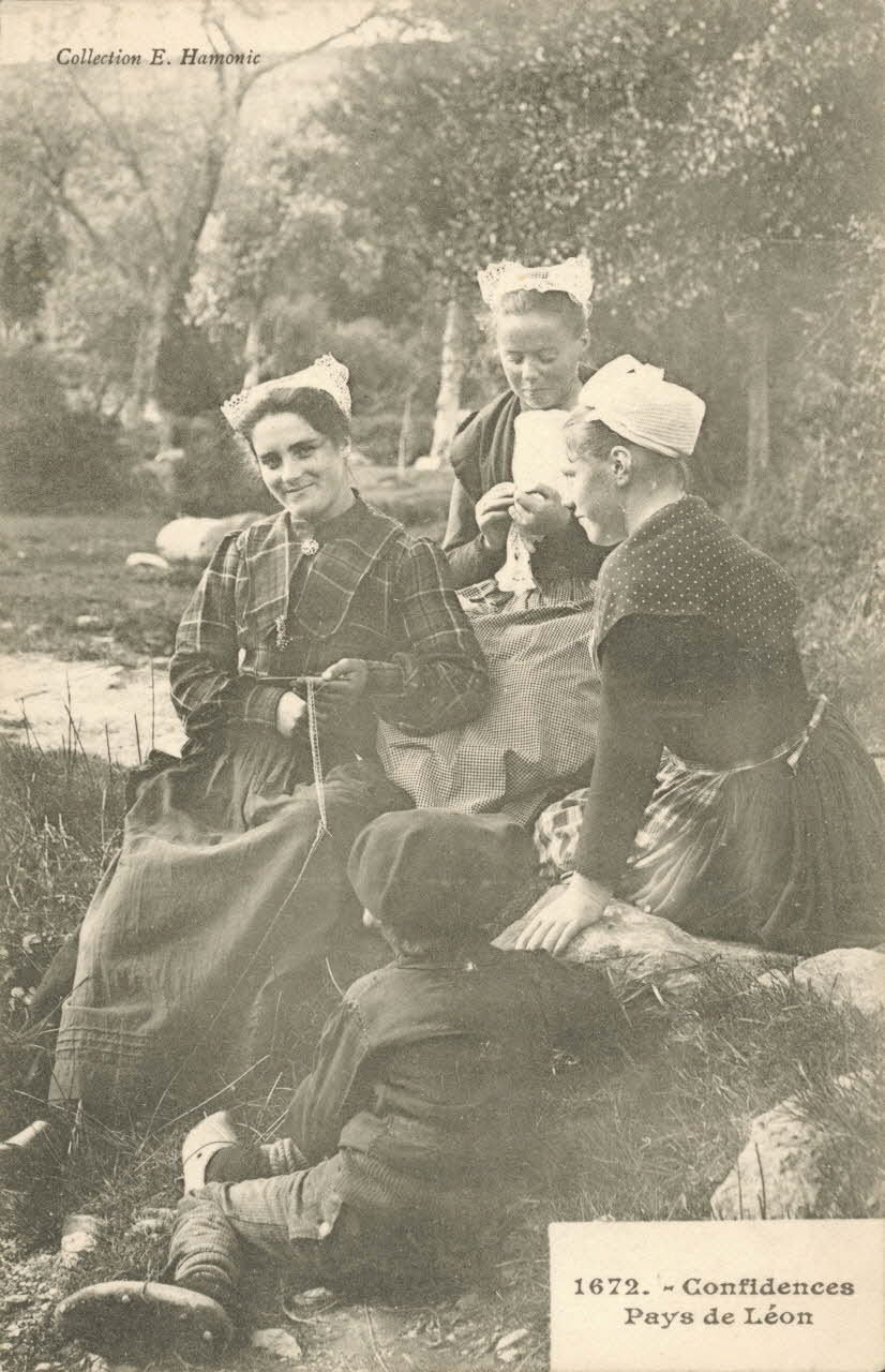 carte postale CONFIDENCES Finistère 1903-1920 019854 Photo