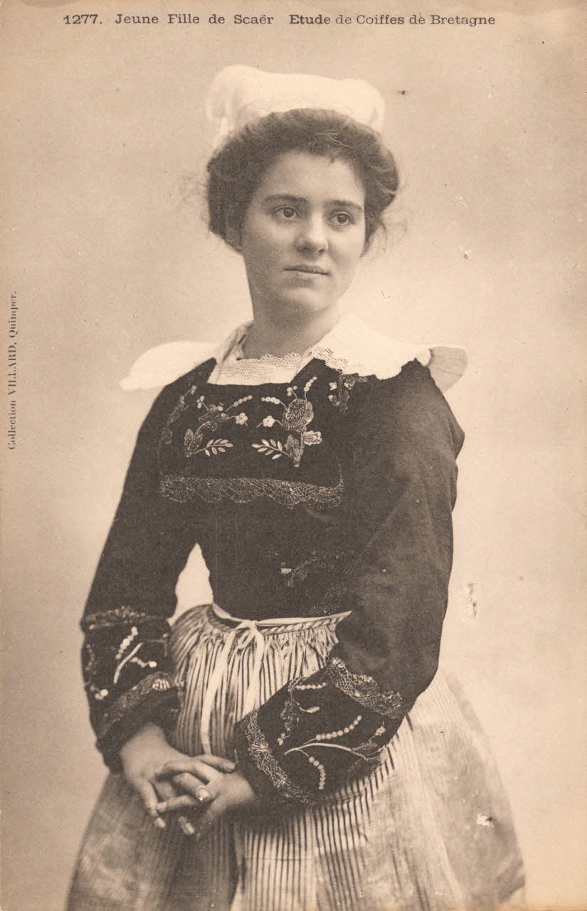 carte postale JEUNE FILLE DE SCAER Finistère 1903 019904 Photo