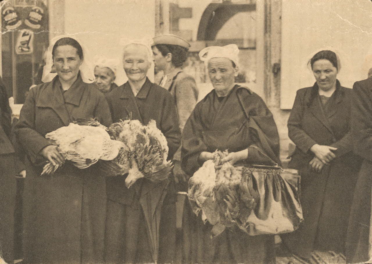 carte postale MARCHANDES DE POULETS Finistère 1903-1920 019956 Photo