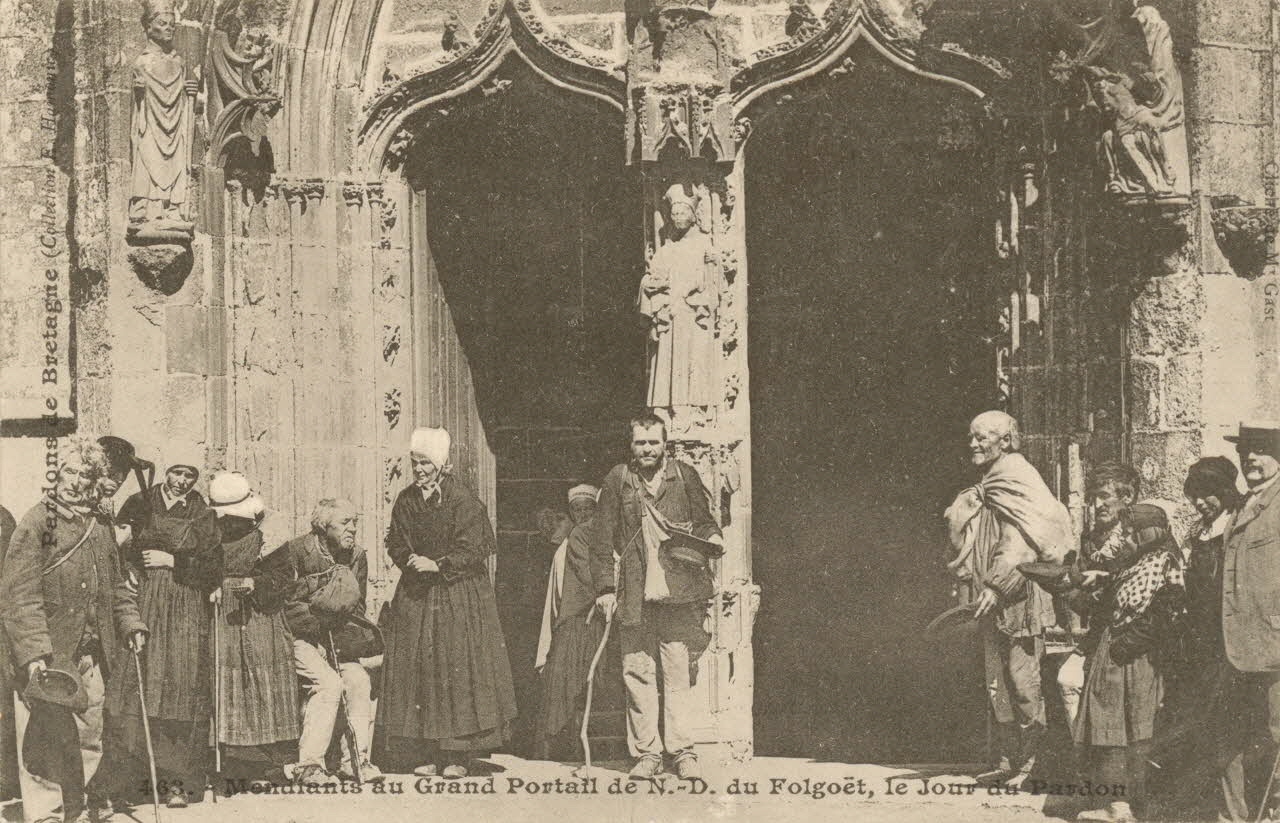 carte postale MENDIANTS AU GRAND PORTAIL Finistère 1903 020144 Photo