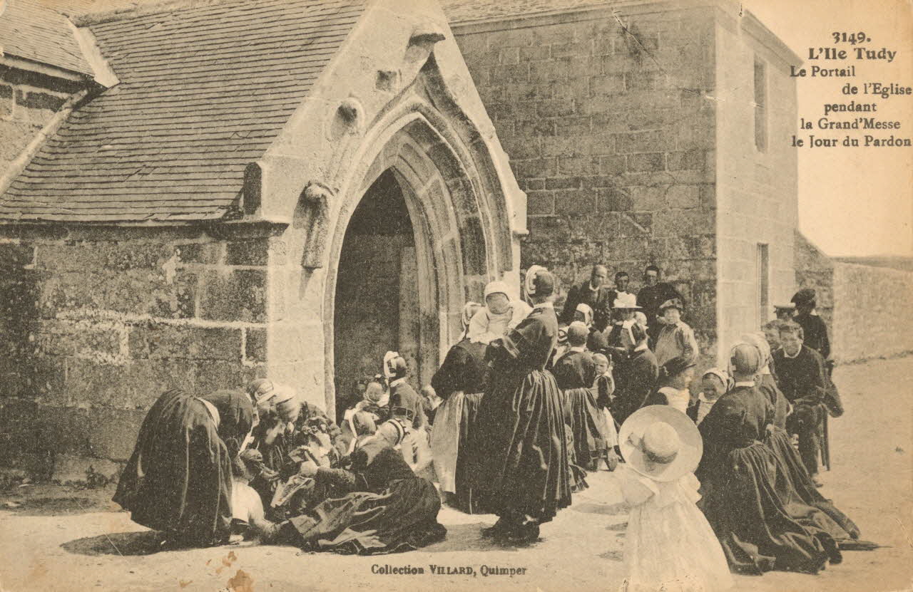 carte postale LE PORTAIL DE L'EGLISE Finistère 1903-1920 020170 Photo