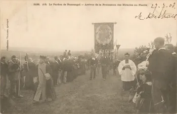 carte postale ARRIVEE DE LA PROCESSION Finistère 1903 020323 Photo