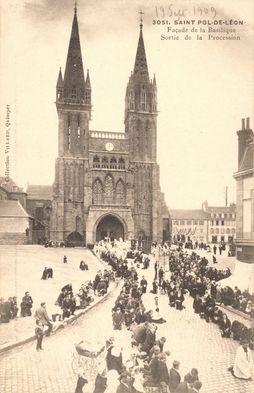 carte postale FACADE DE LA BASILIQUE Finistère 1909 020352 Photo