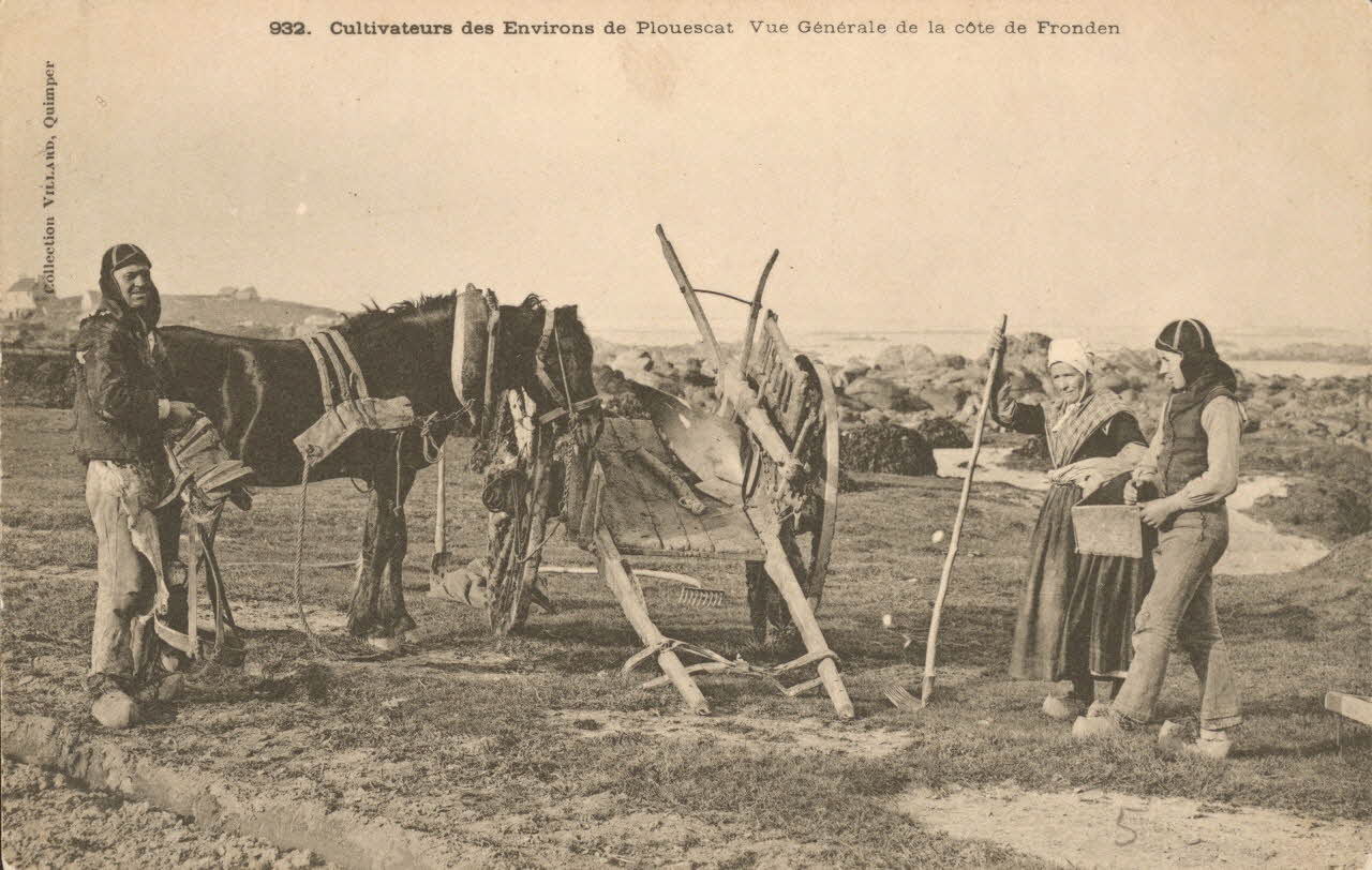 carte postale CULTIVATEURS. ENVIRONS DE PLOUESCAT Finistère 1903 020402 Photo