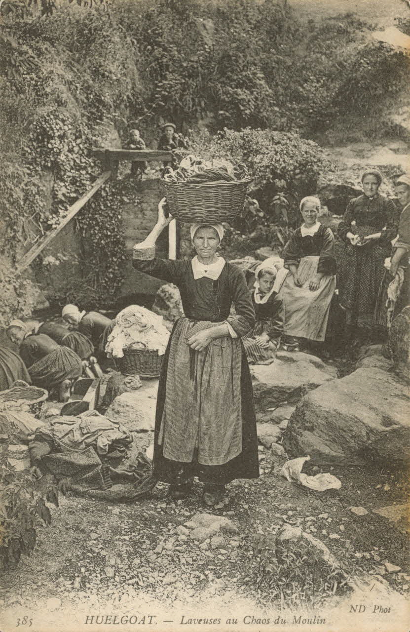carte postale LAVEUSES AU CHAOS DU MOULIN Finistère 1903-1920 020480 Photo