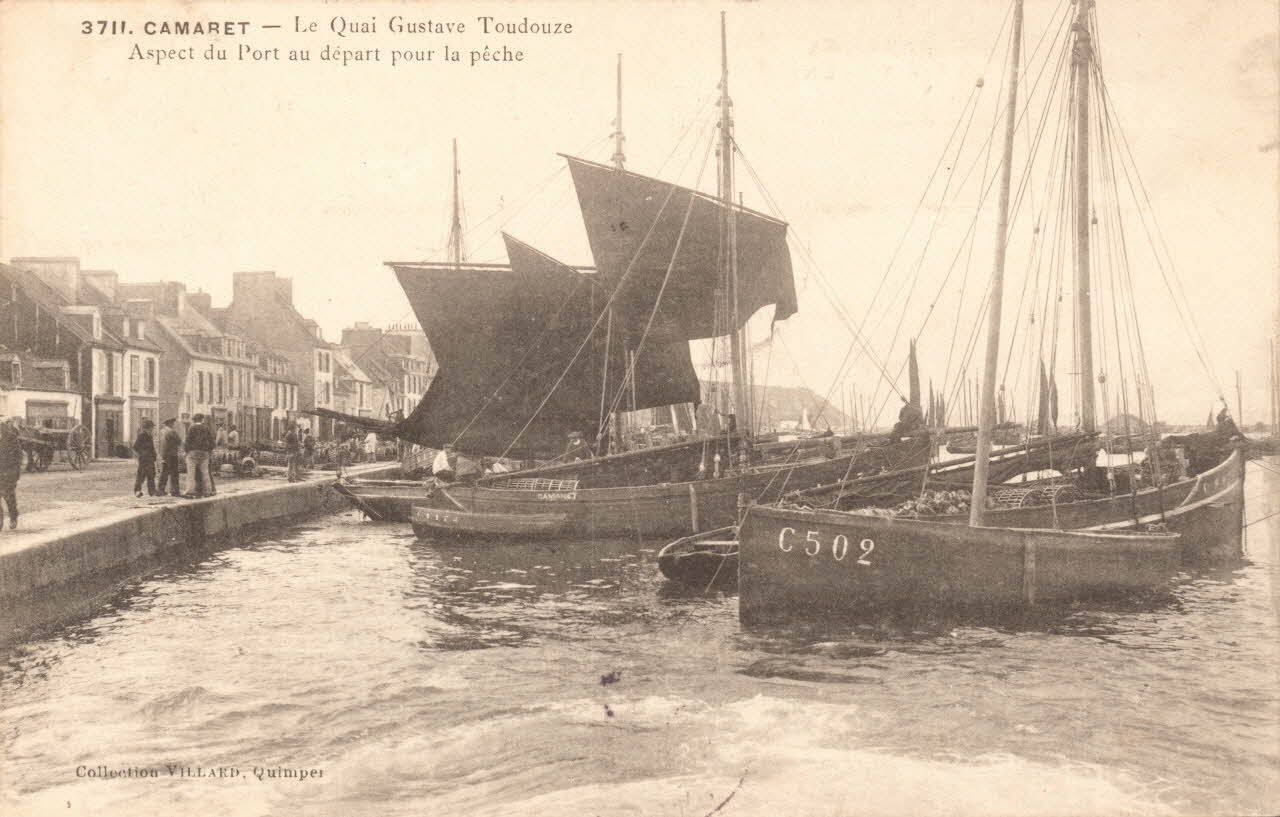 carte postale QUAI TOUDOUZE. DEPART POUR LA PECHE Finistère 1908 020530 Photo