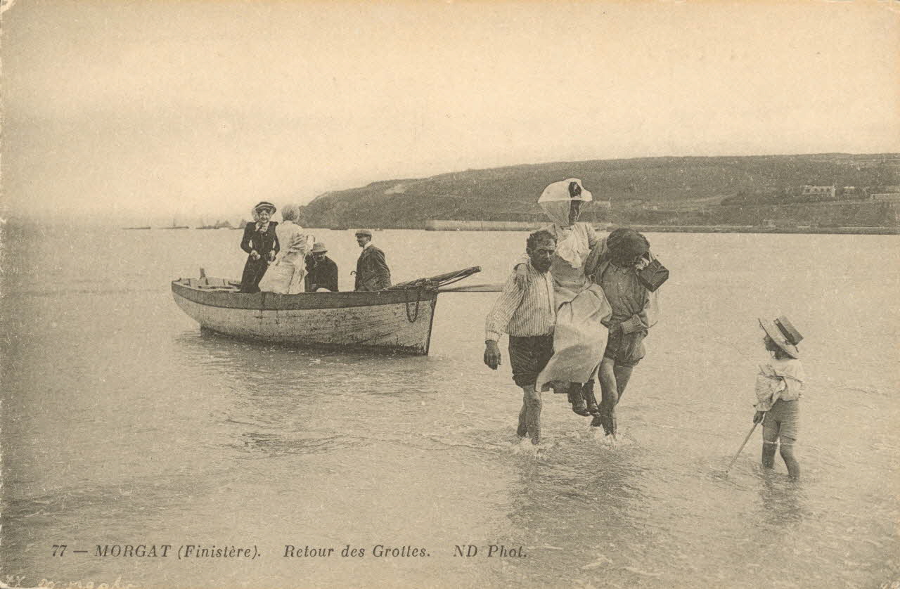carte postale RETOUR DES GROTTES Finistère 1903-1920 020672 Photo