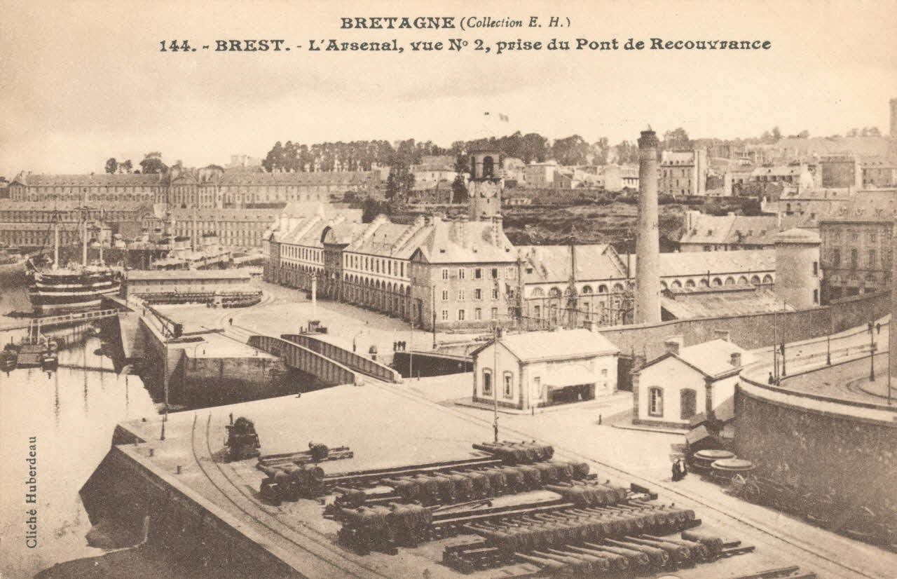 carte postale ARSENAL, VU DU PONT RECOUVRANCE Finistère 1903 021550 Photo