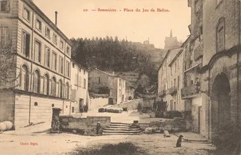 carte postale PLACE DU JEU DE BALLON Gard 1903-1920 021880  Photo