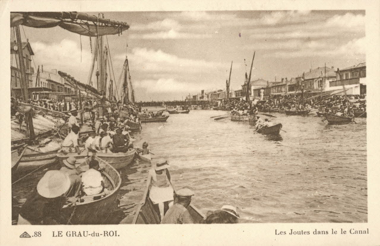 carte postale LES JOUTES DANS LE CANAL Gard 1903-1920 021899 Photo