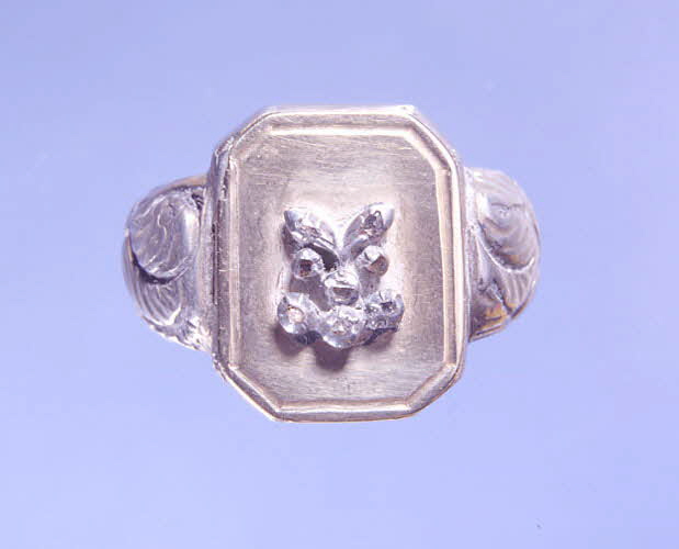 bague-reliquaire 1901.1.375  Photo