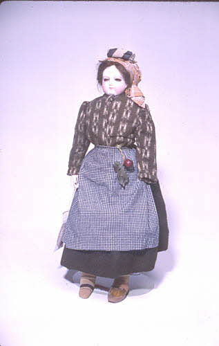 poupée-femme 1913.1.144 Photo