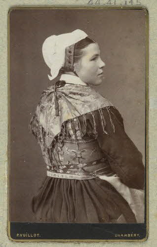 P. Vuillot photographie Album n°1 du Musée d'ethnographie du Trocadéro Rhône-Alpes, France 1875-1899 Ph.1944.41.145 Photo