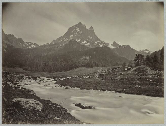 J. Levy photographie Album n°3 du Musée d'ethnographie du Trocadéro Midi-Pyrénées, France 1875-1899 Ph.1944.41.367 Photo
