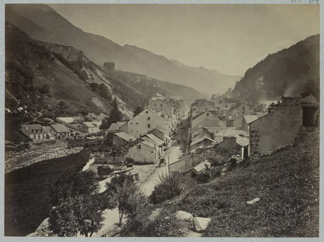 J. Levy photographie Album n°3 du Musée d'ethnographie du Trocadéro Midi-Pyrénées, France 1875-1899 Ph.1944.41.373 Photo