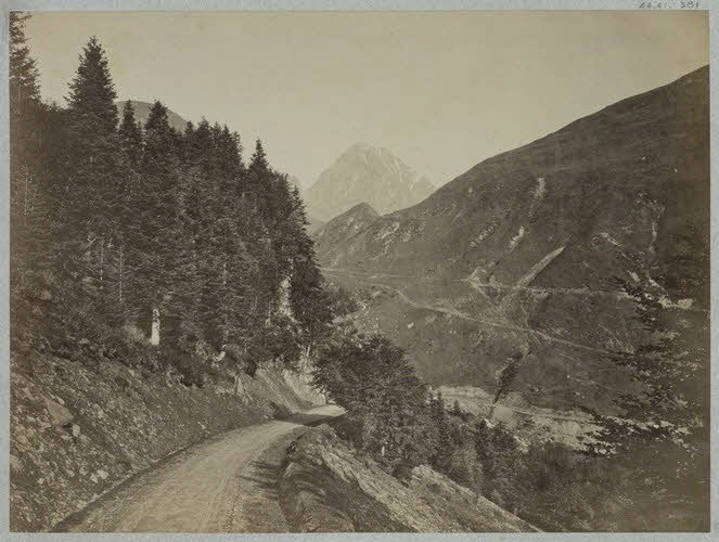 J. Levy photographie Album n°3 du Musée d'ethnographie du Trocadéro Midi-Pyrénées, France 1875-1899 Ph.1944.41.381 Photo
