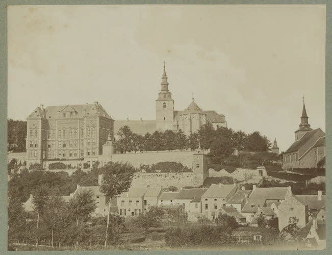 Isidore Alphonse Chalot photographie Album n°4 du Musée d'ethnographie du Trocadéro Centre, France 1875-1899 Ph.1944.41.415 Photo