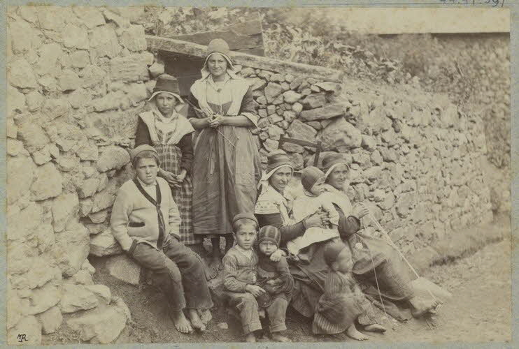 François Regnoulle photographie Album n°5 du Musée d'ethnographie du Trocadéro Midi-Pyrénées, France 1875-1899 Ph.1944.41.597 Photo