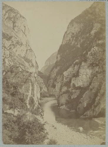 Georges Brun photographie Album n°6 du Musée d'ethnographie du Trocadéro Rhône-Alpes, France 1875-1899 Ph.1944.41.681 Photo