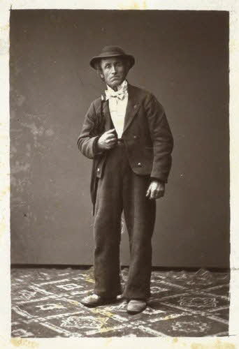 Anonyme photographie Album n°1 du Musée d'ethnographie du Trocadéro Auvergne, France 1875-1899 Ph.1944.41.83 Photo