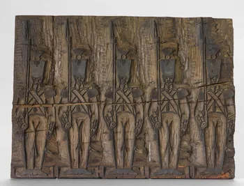 bois d'impression Planche de 5 soldats en pied présentant les armes 1985.4.55 Photo RMN-Grand Palais (Mucem)