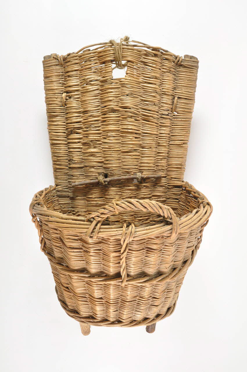 hotte à raisin Hotteriau 1970.79.24 Photo Mucem