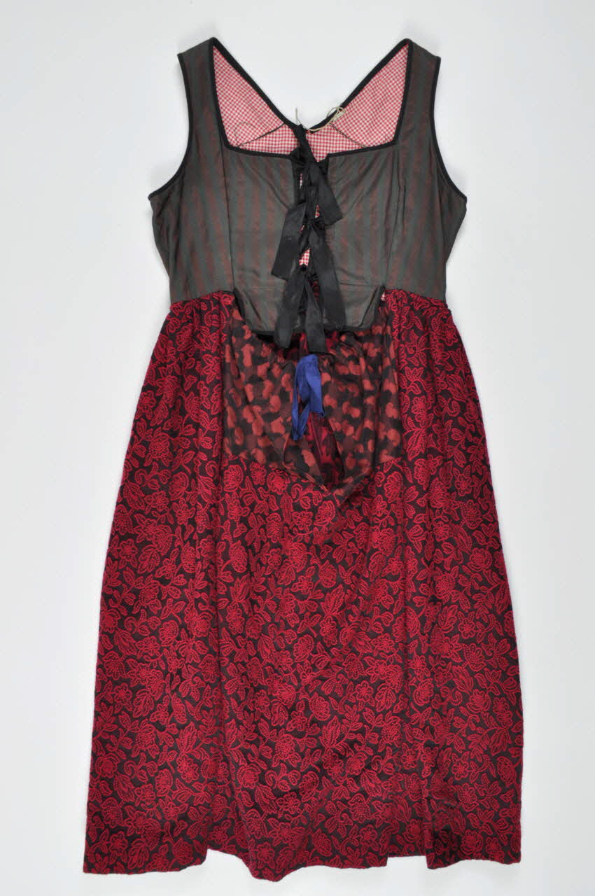 robe 1970.86.1 Photo Mucem