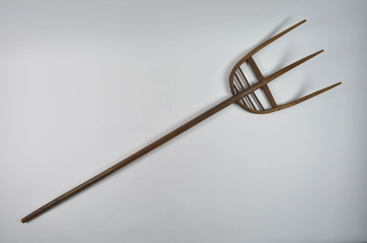 fourche à faner DMH1970.12.14 Photo Mucem