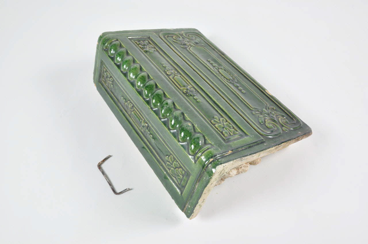 POELE A COMBUSTIBLE SOLIDE 1971.56.106.22.1-2 Photo Mucem