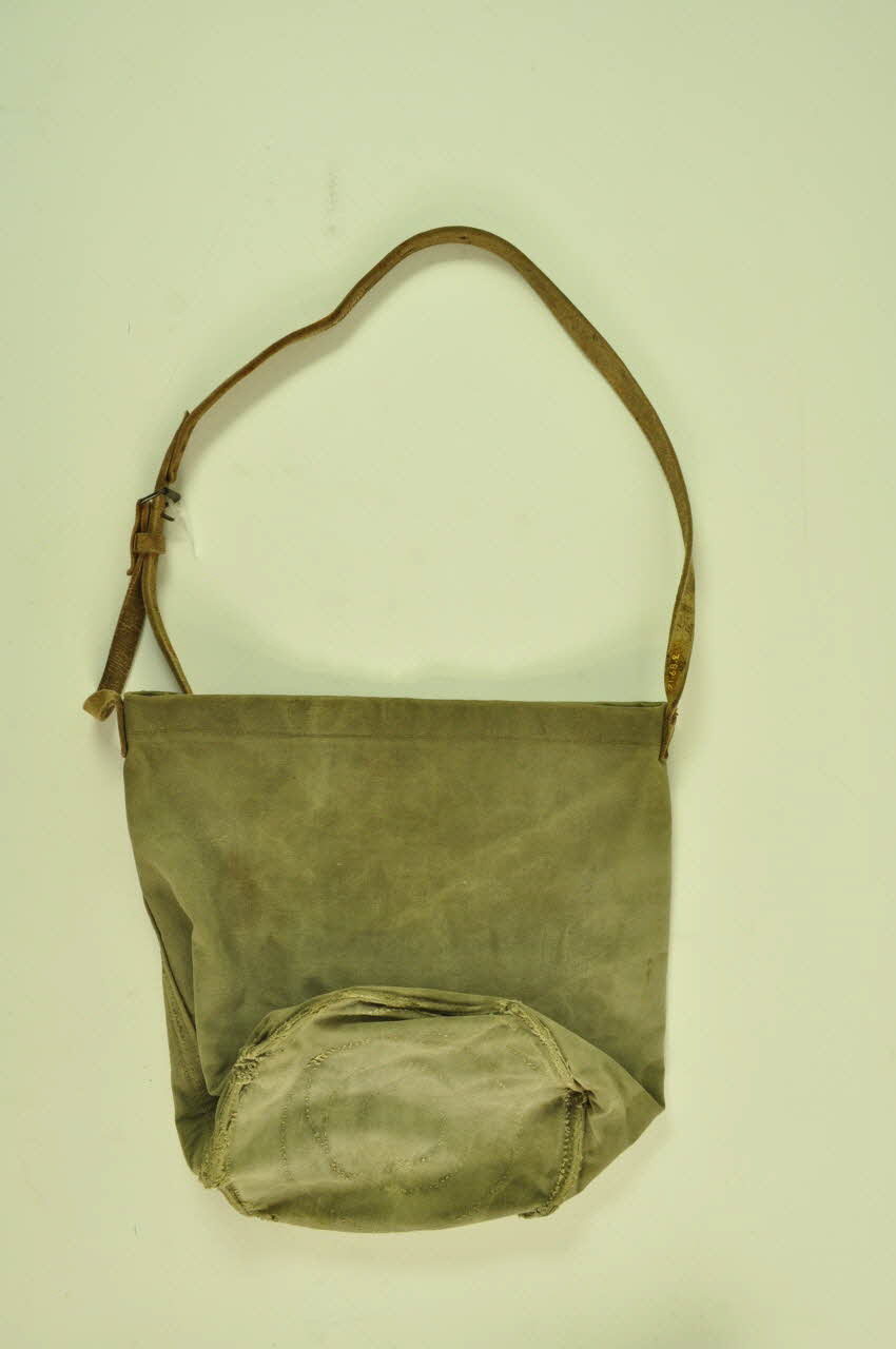 SAC A PICOTIN 1971.68.2  Photo Mucem
