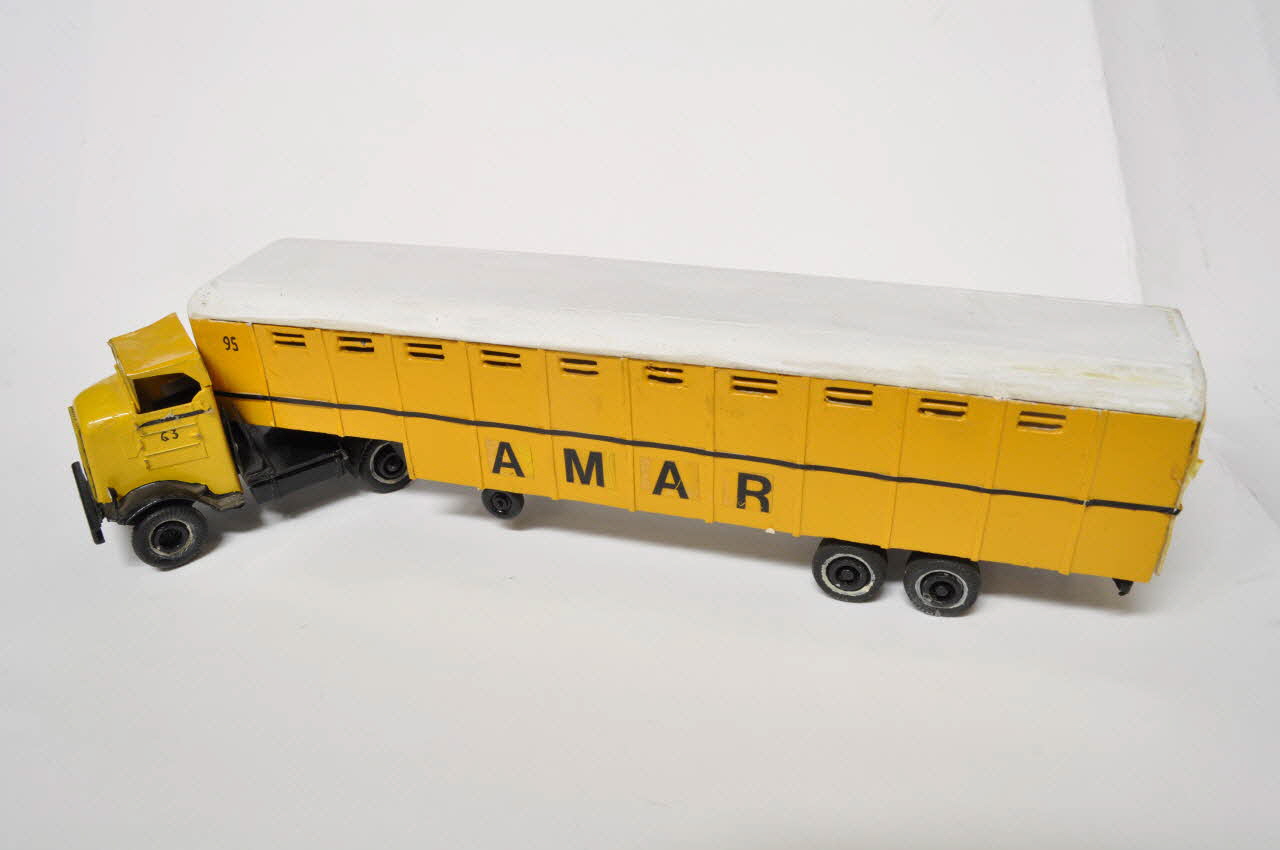 figurine 1973.101.1.33.1-2 Photo Mucem