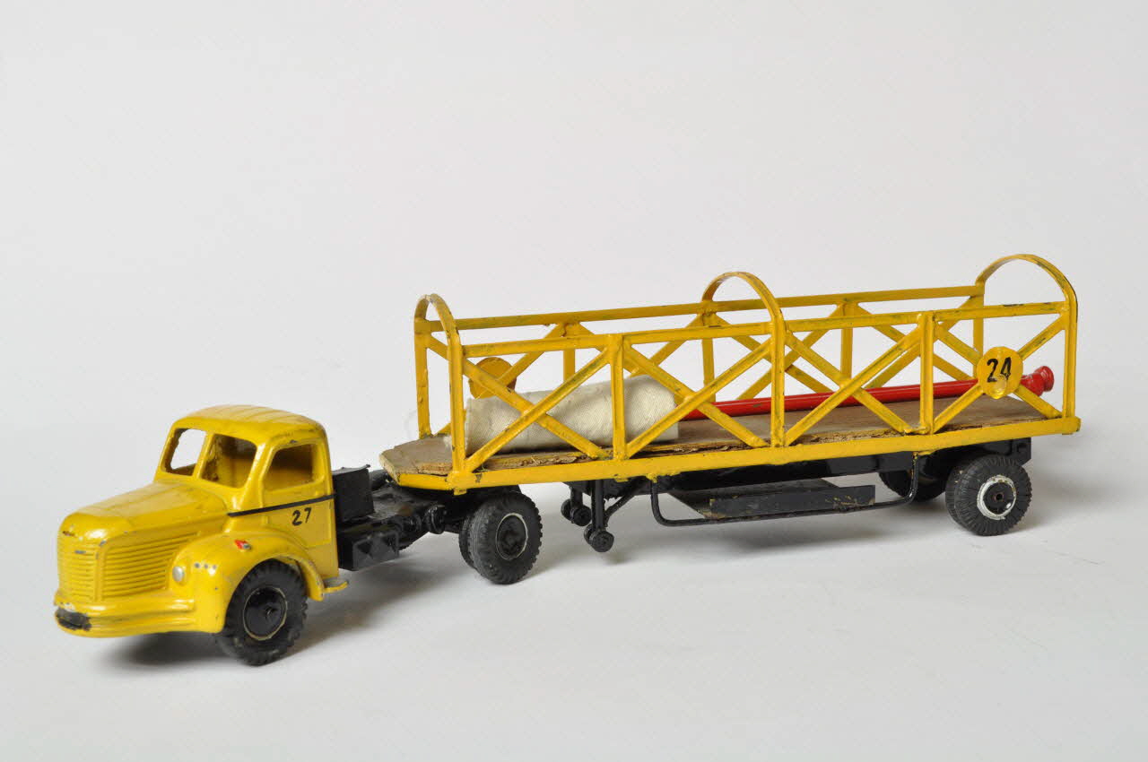 figurine 1973.101.1.37.1-4 Photo Mucem