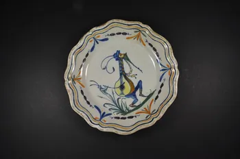 assiette plate 1972.143.5 Photo Mucem