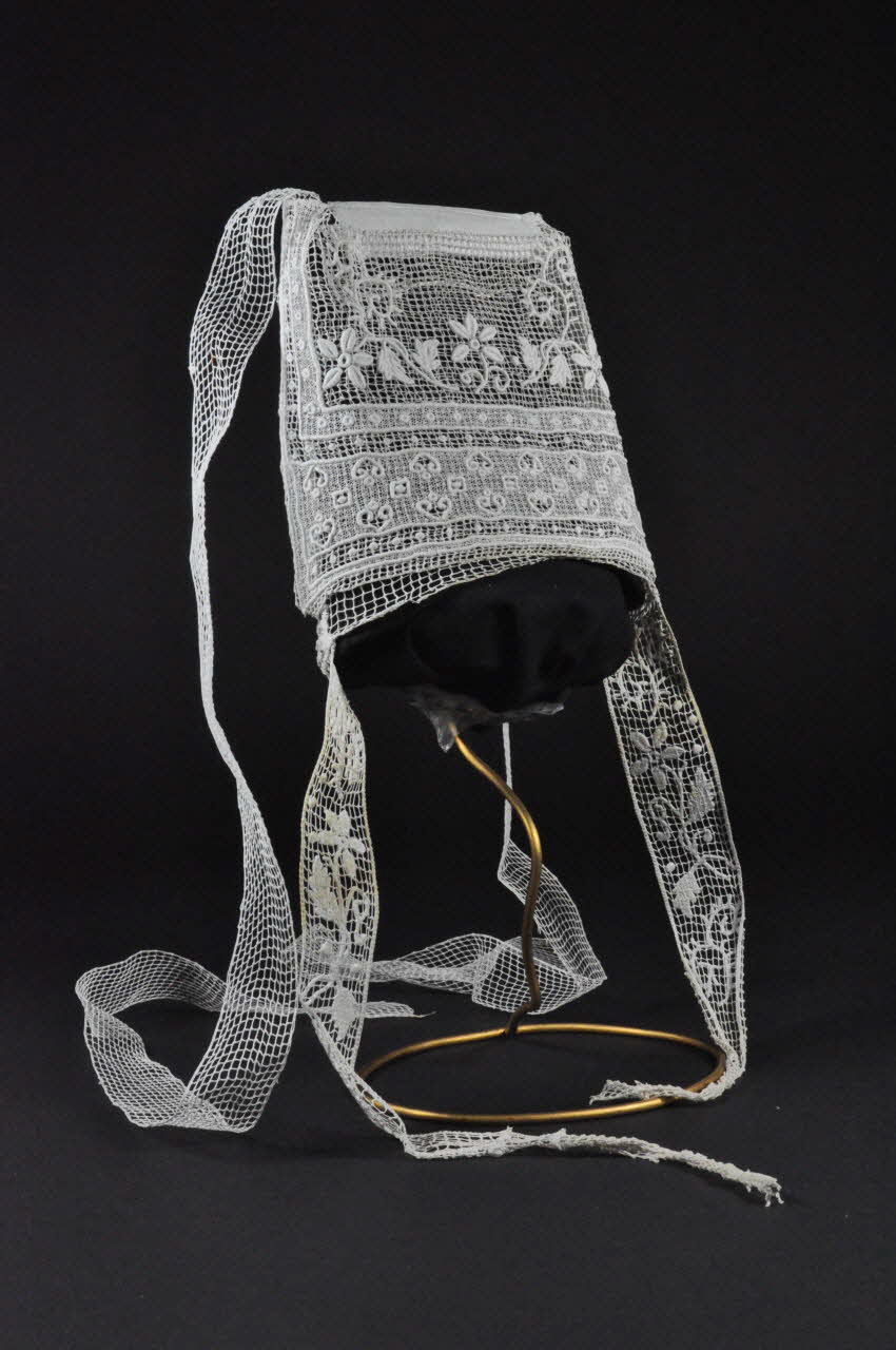 Louise Renevot coiffe Bretagne, France 1954 1971.97.3 Photo Mucem