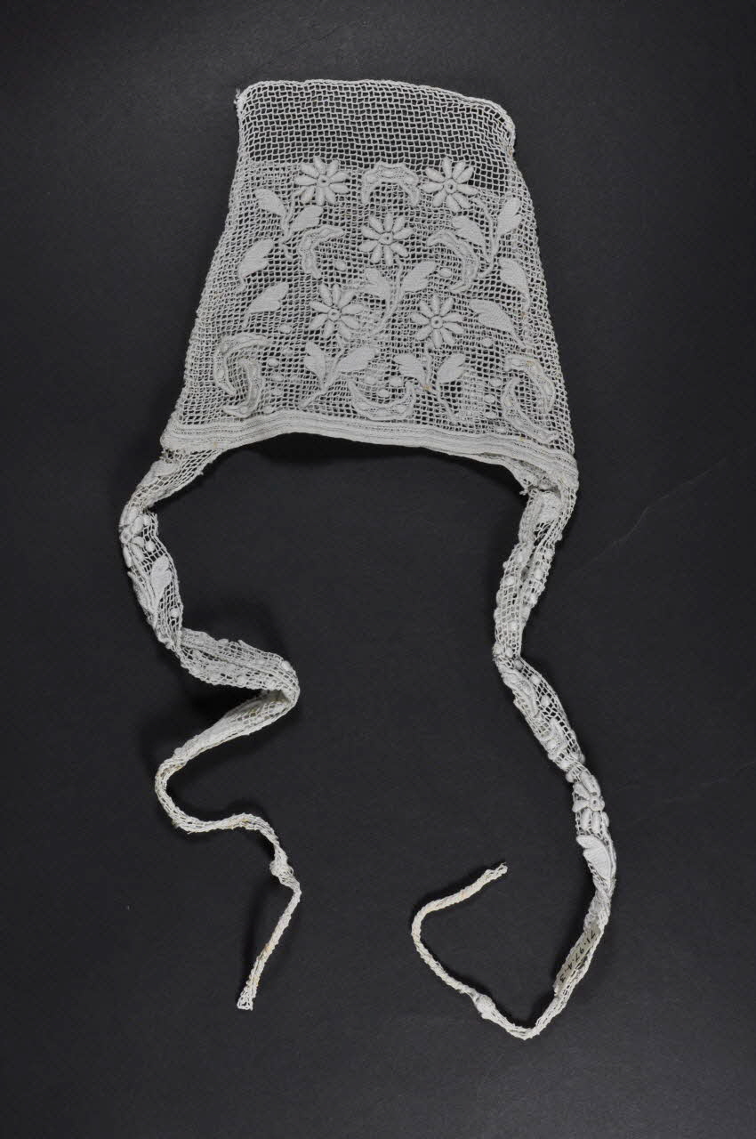 Louise Renevot coiffe Bretagne, France 1954 1971.97.4.3 Photo Mucem