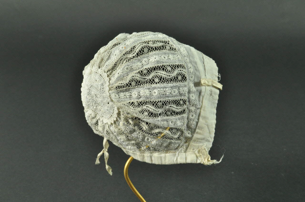 bonnet de baptême 1974.20.53 Photo Mucem