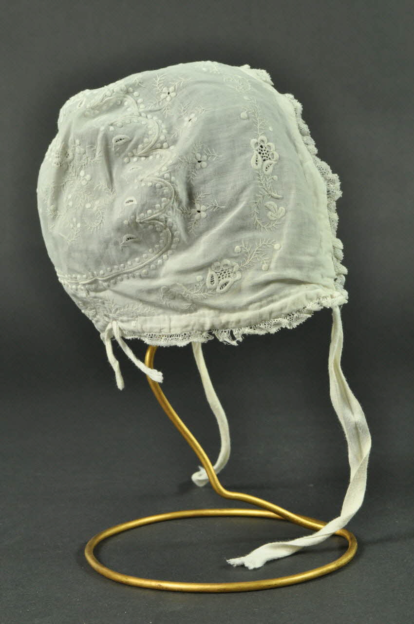 bonnet de baptême 1974.20.54 Photo Mucem
